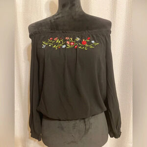 Candie’s Boho Black Off The Shoulder 3/4 Sleeve Blouse Size Medium